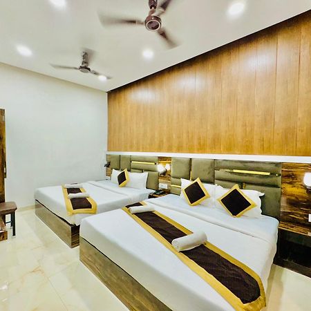 Hotel Gs Amritsar 200 Mtr From Golden Temple ภายนอก รูปภาพ