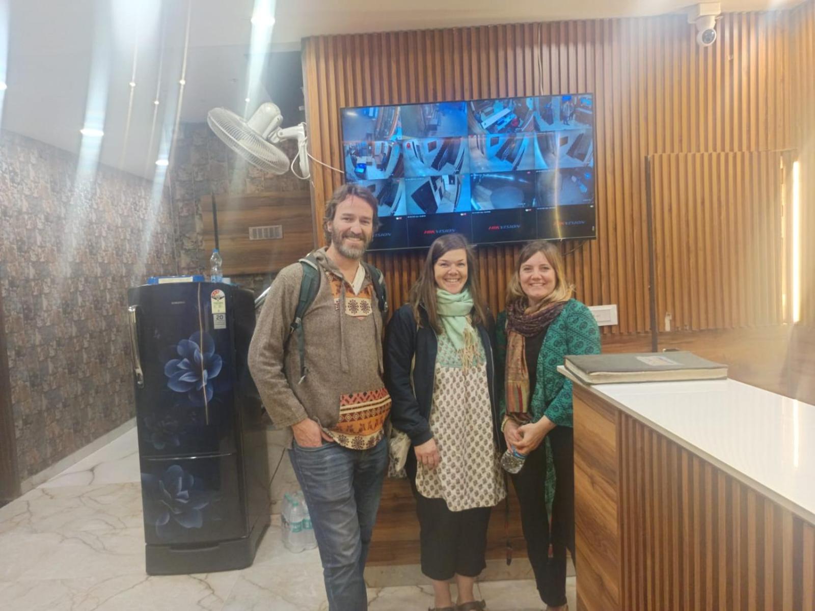 Hotel Gs Amritsar 200 Mtr From Golden Temple ภายนอก รูปภาพ